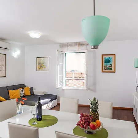 Sperun アパート スプリト